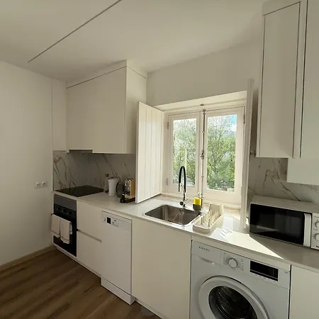 Ribeirinho - 4 Bedrooms Oporto