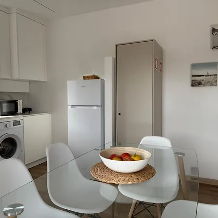Ribeirinho - 4 Bedrooms Semesterbostad Oporto